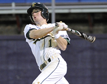 Baseball Blanks Nichols College, 8-0