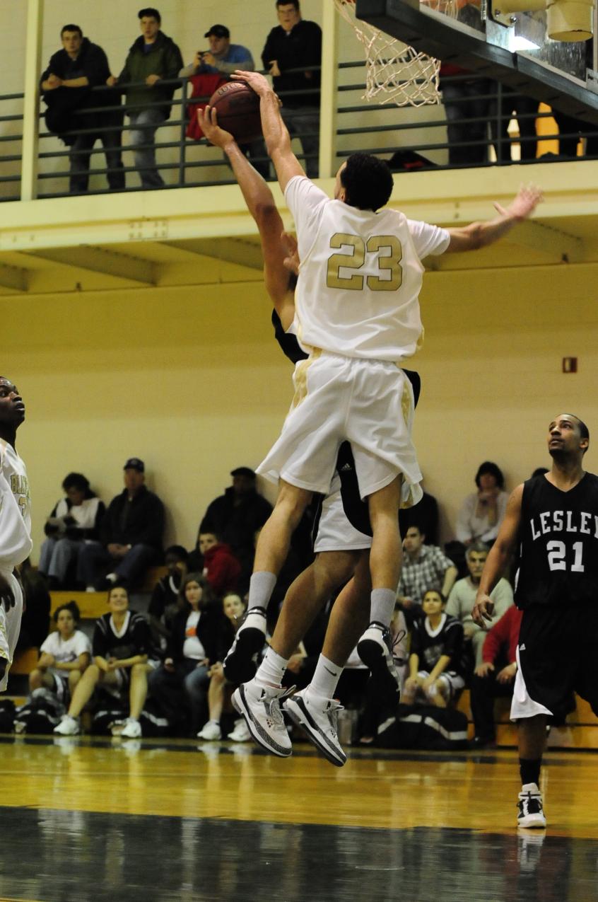 Mens Basketball Soars Past Newbury, 97-75