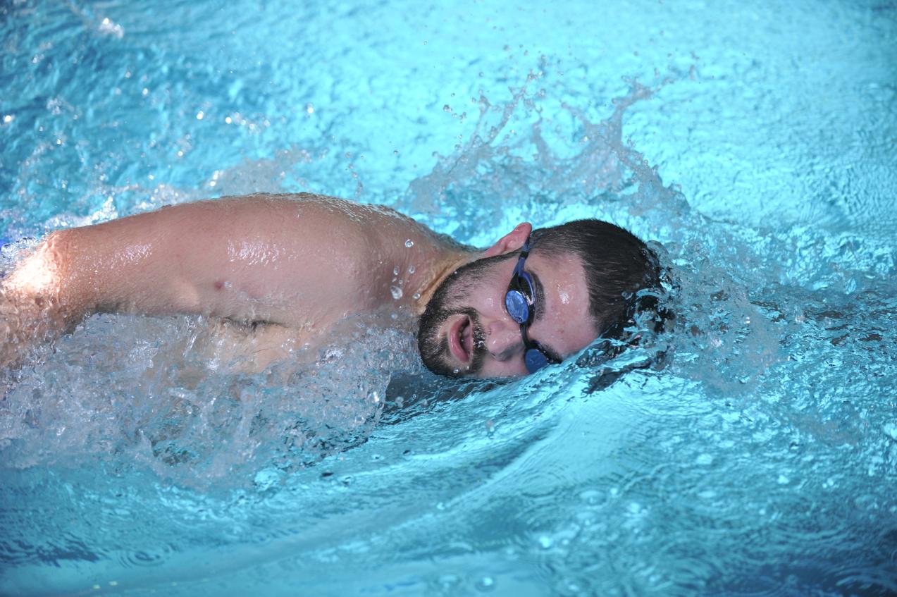 Men&rsquo;s and Women&rsquo;s Swimming Compete at UMass-Dartmouth