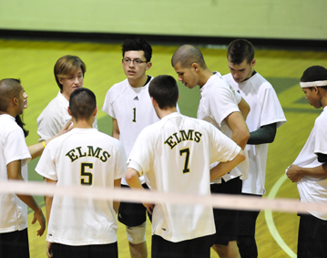 Emerson Rallies Past Men&rsquo;s Volleyball, 3-2