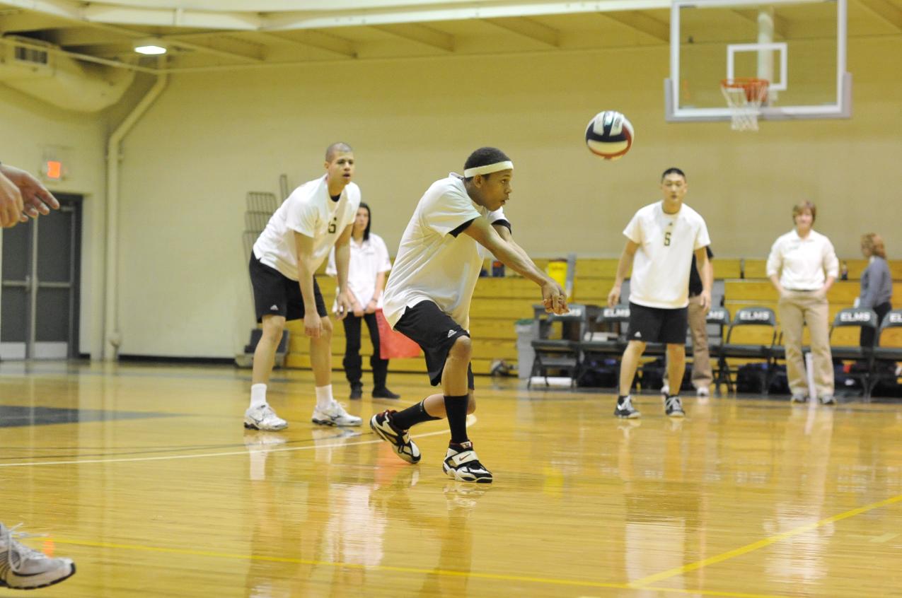MIT Swings Past Men&rsquo;s Volleyball, 3-0