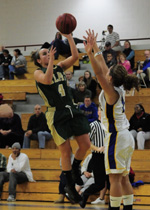 Wheaton College Tops Womens Basketball, 65-50