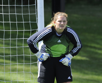 Lynx Outlast Womens Soccer, 2-0