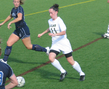 Killion Propels Womens Soccer To 5-1 Win Over Becker College