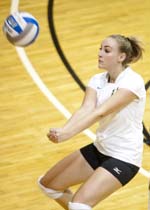 Womens Volleyball Falls To UMass Dartmouth, 3-1
