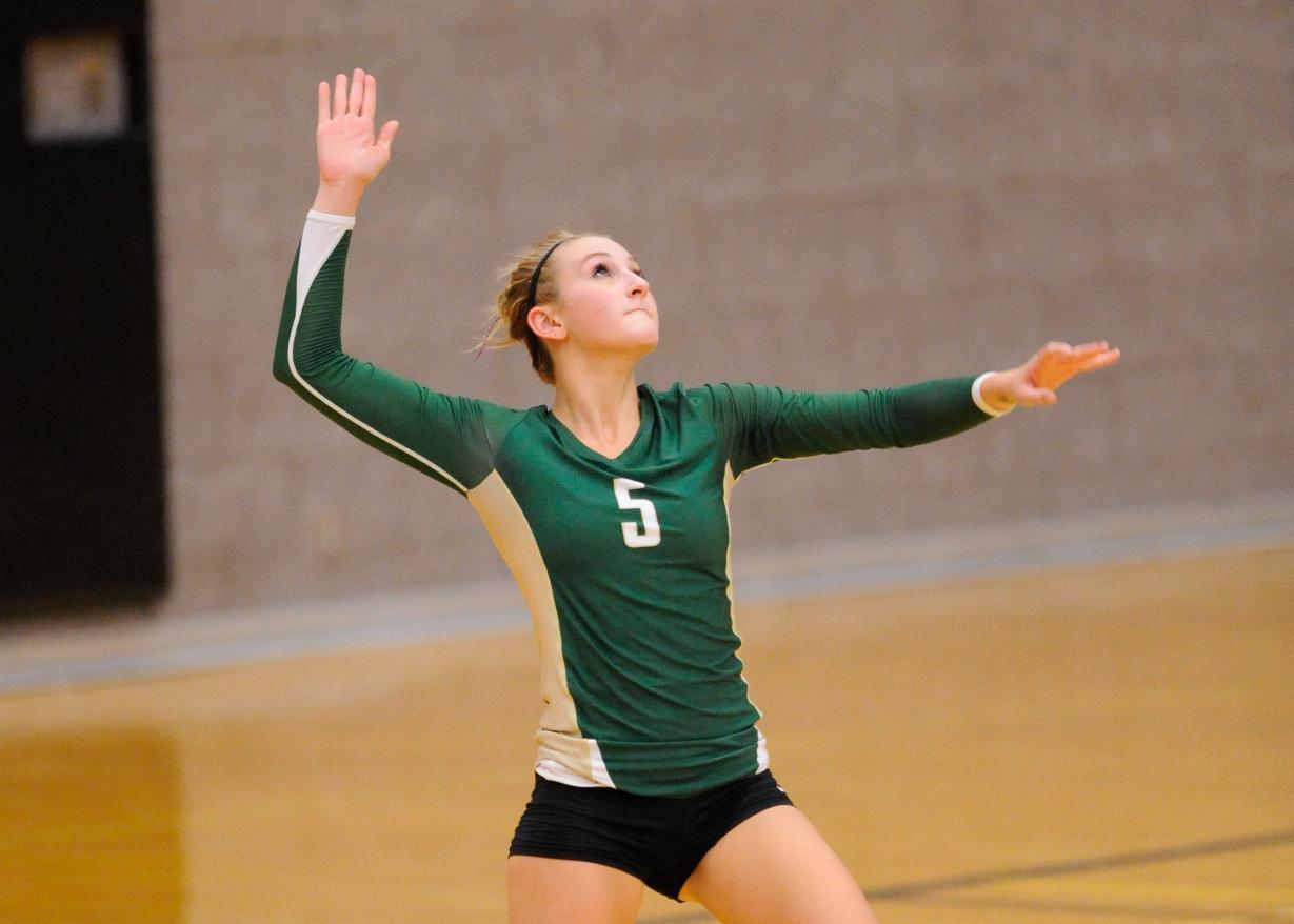 Women&rsquo;s Volleyball Swept by Daniel Webster College, 3-0