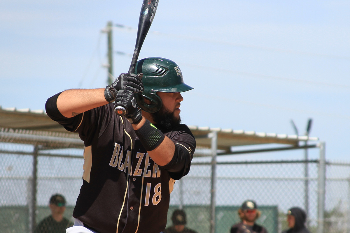 Late Rally Lifts Blazers Over Dean