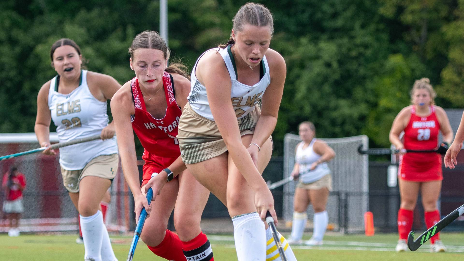 Field Hockey Hosts Dean in Conference Opener