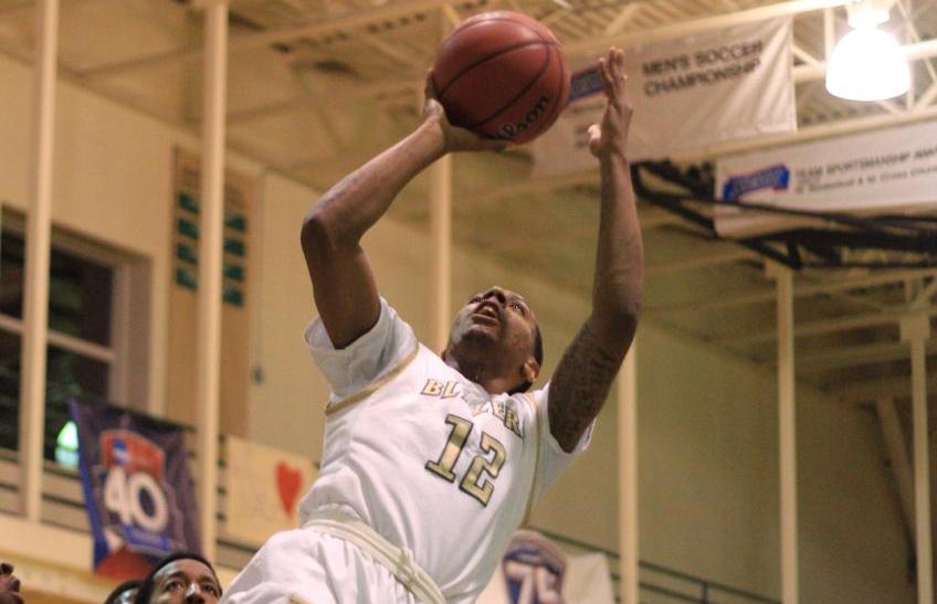 Men's Basketball Outlasts Becker