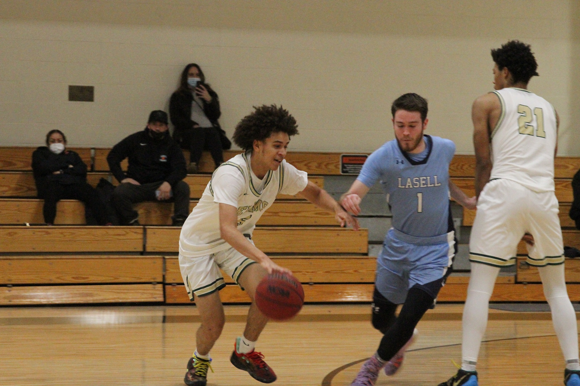 Blazers Drop to Bulldogs