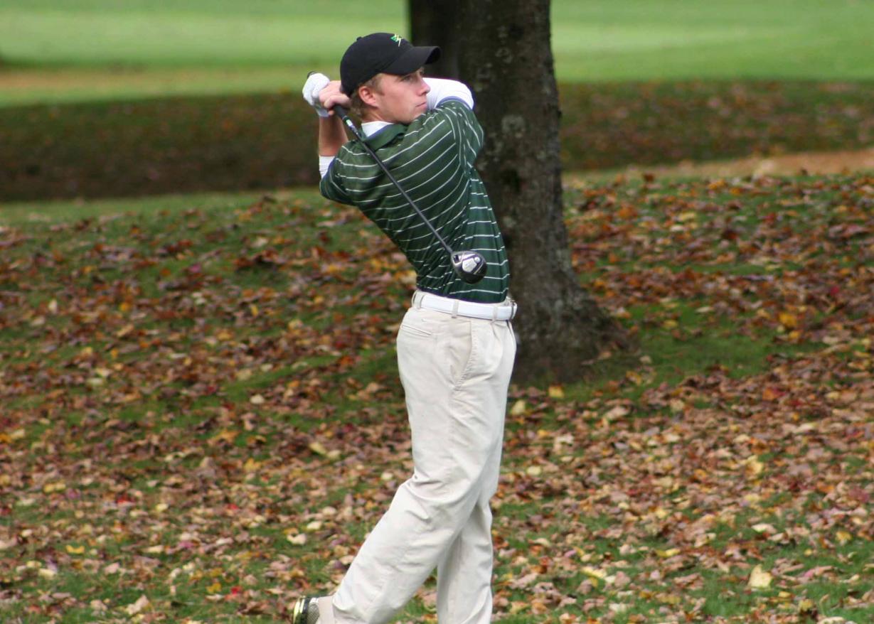 Men&rsquo;s Golf Places Third at Western New England University Invitational