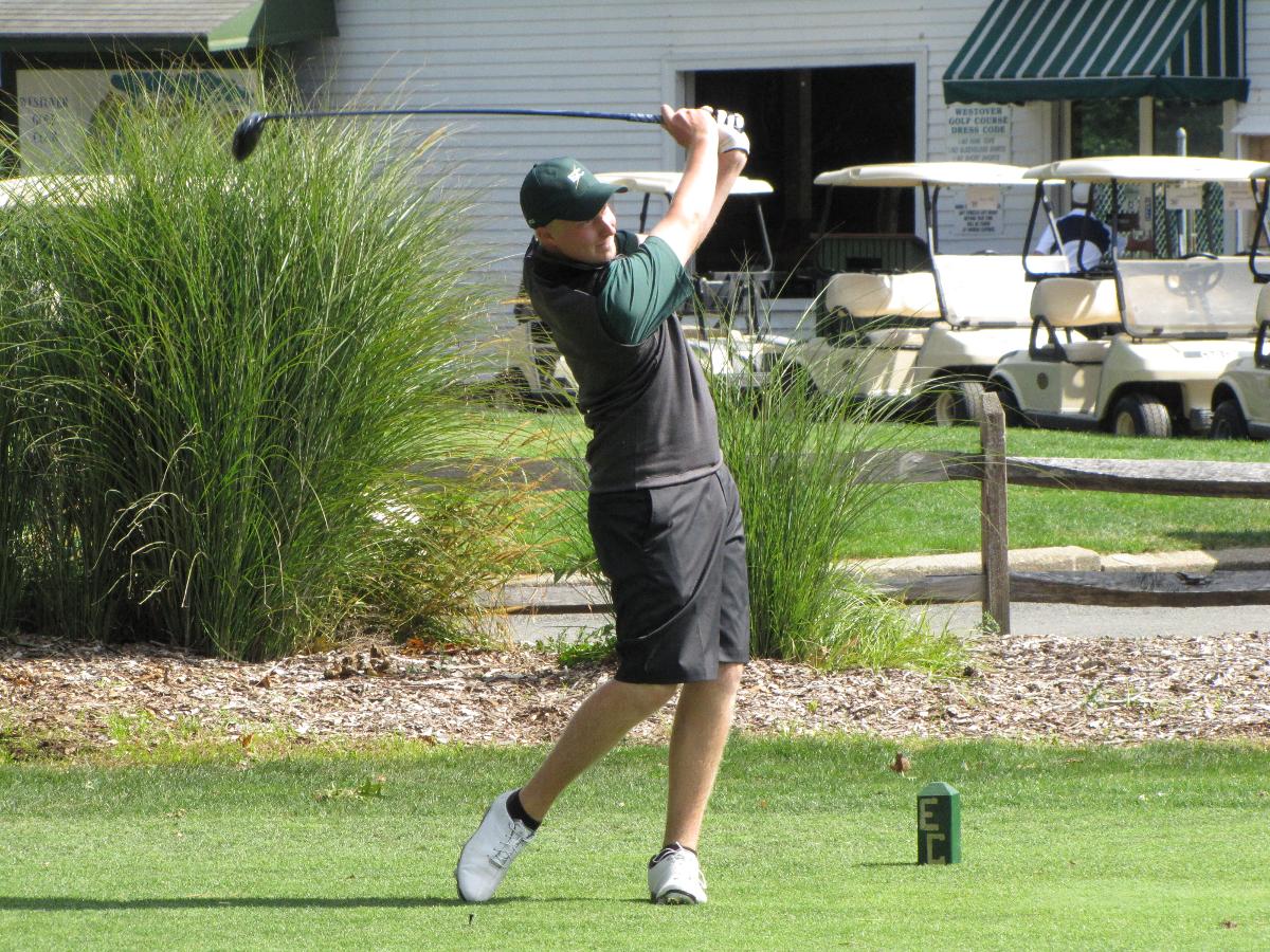 Men's Golf Takes Third at Blazers Invitational