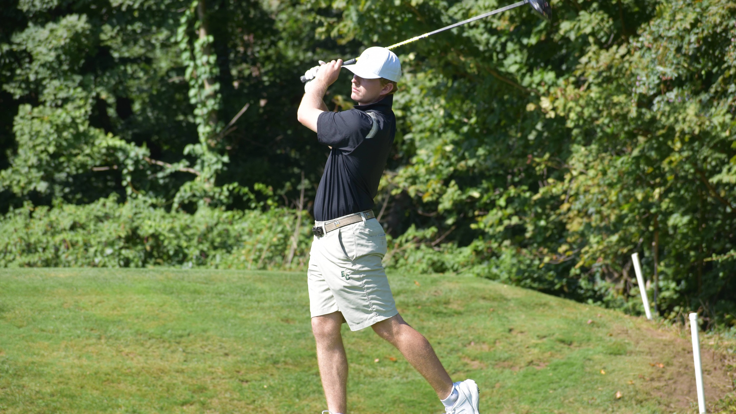 Golf Beats WestConn in Tie-Breakers