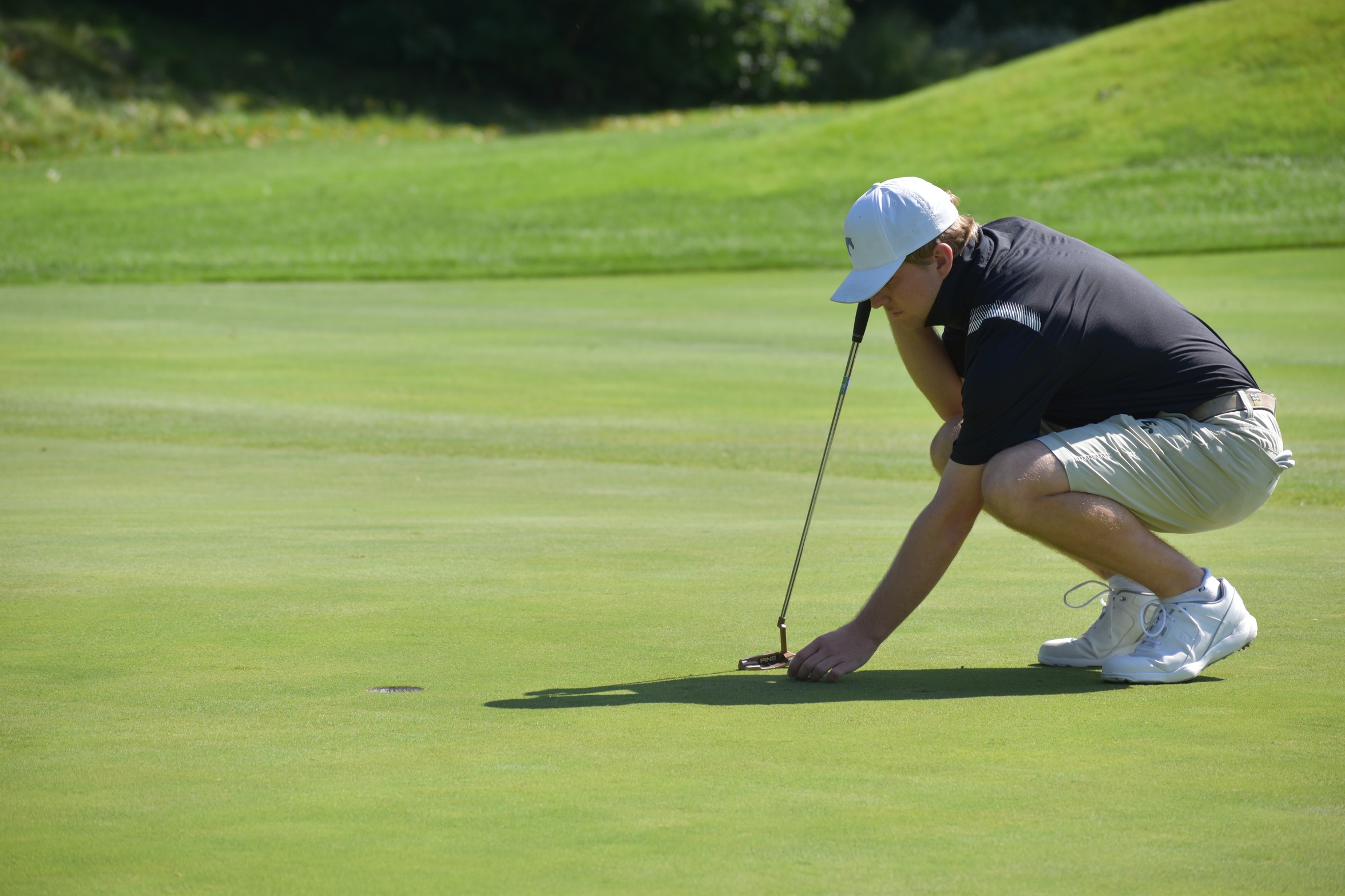 Fitzgibbons Takes First in Albertus Invite