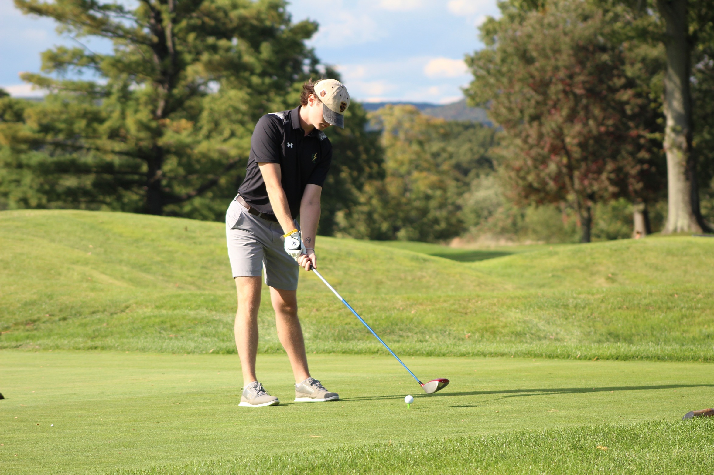Men's Golf Sit in 16th Place After First Day of NEIGA's