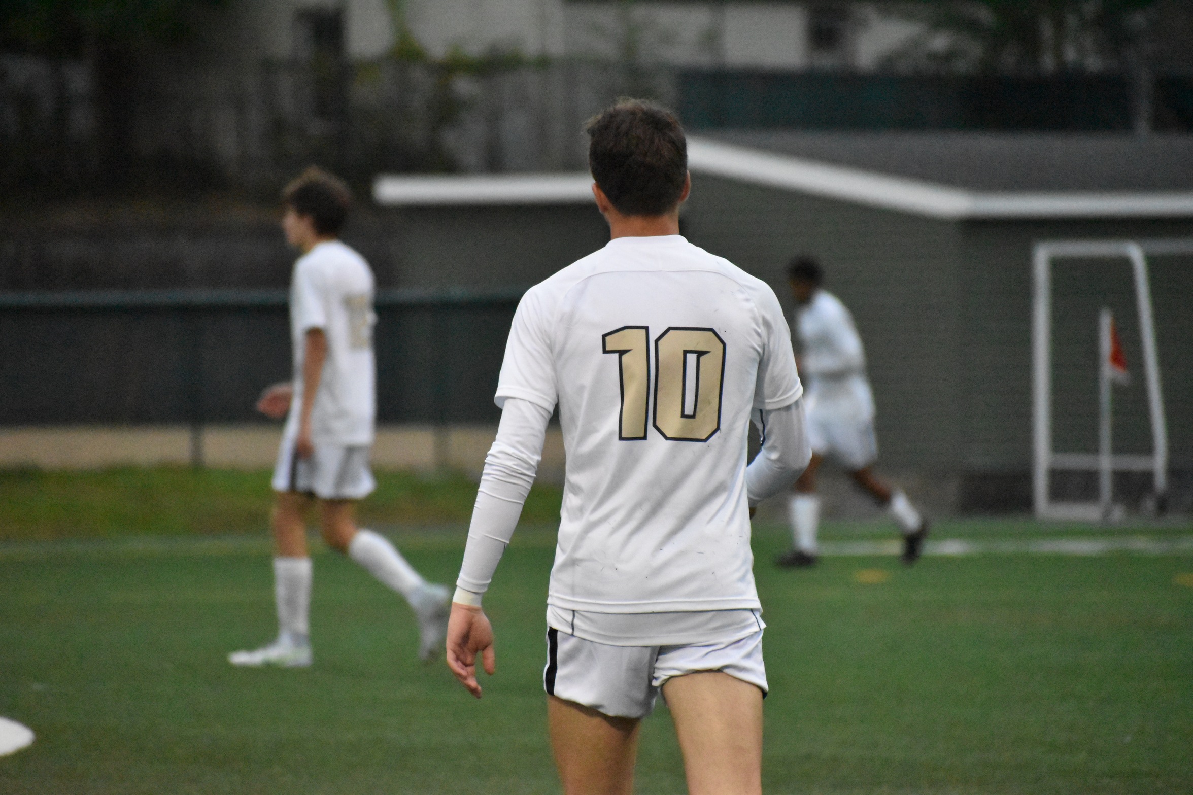 Men's Soccer Drop Home Match Against Falcons