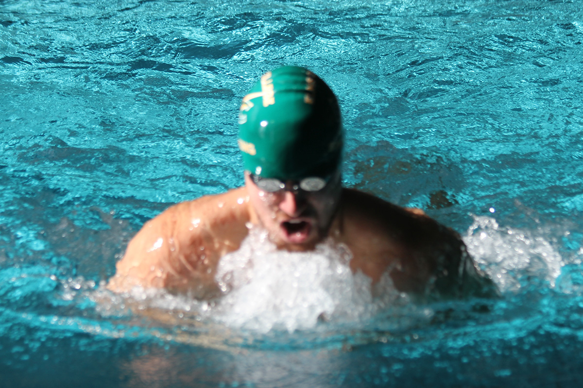 Three Elms Men's Swimmers Pick Up All-New England Recognition