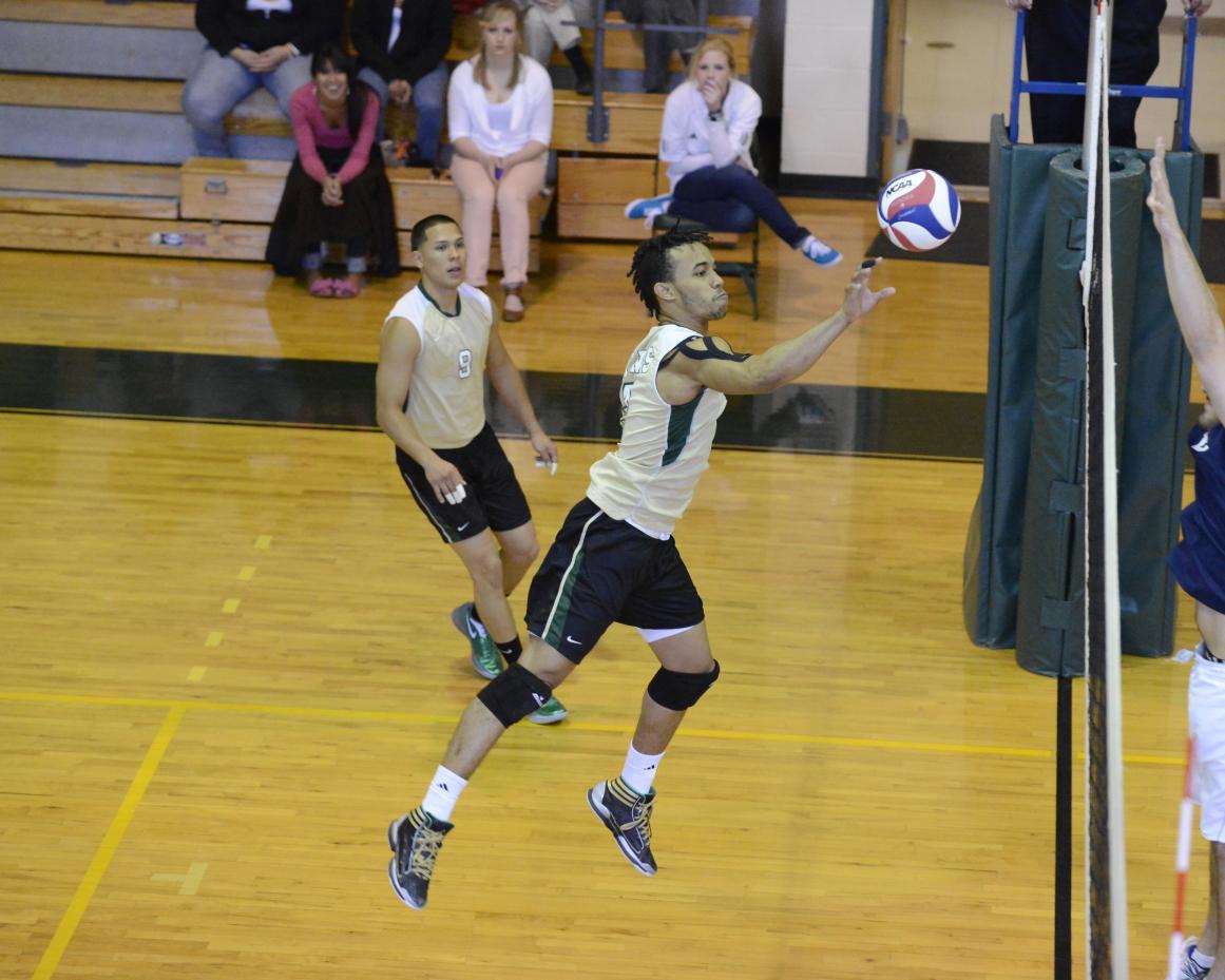 Men&rsquo;s Volleyball Suffers 3-1 Setback Against The Sage Colleges