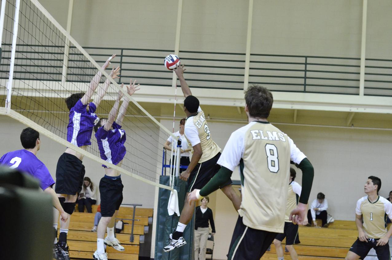 Men&rsquo;s Volleyball Powers Past Southern Vermont College, 3-2