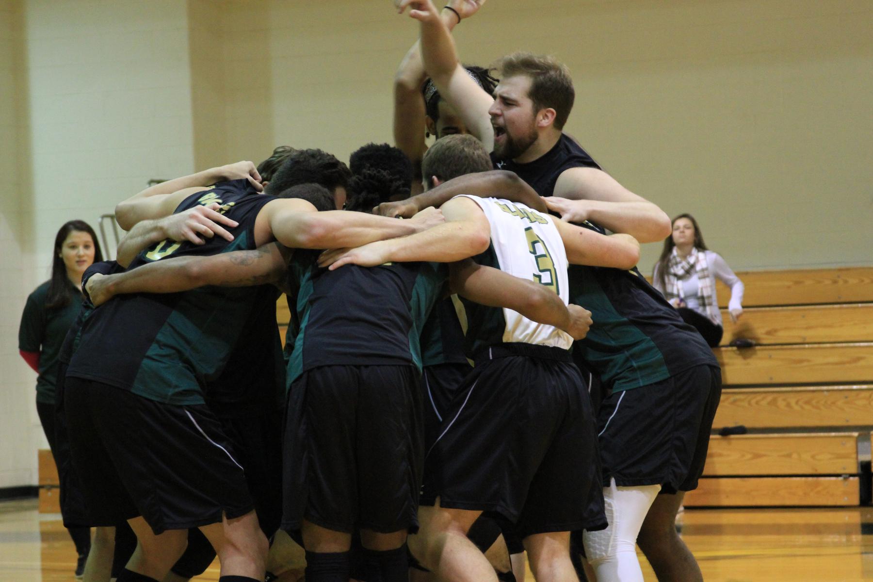 Men's Volleyball Clips Nighthawks in NECC Opener