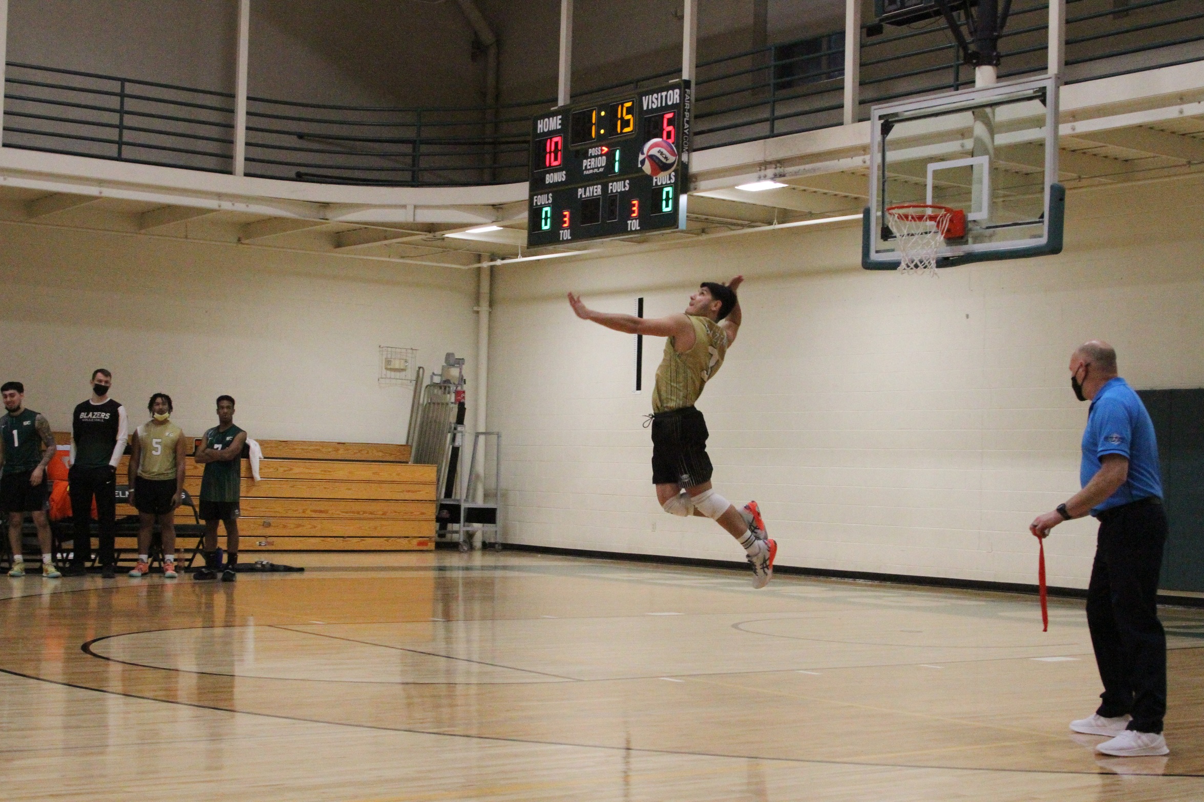 Blazers Fall on Road to MIT