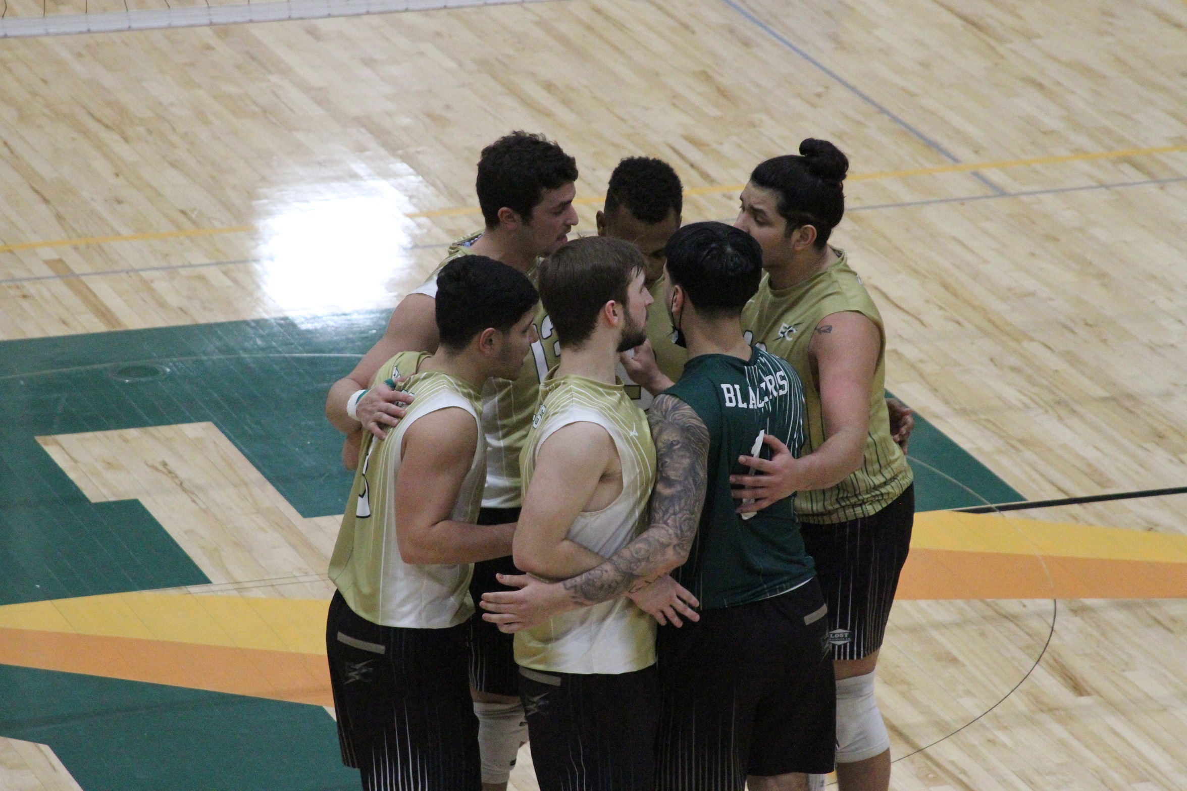 Blazers Drop Five Set Thriller at Vassar