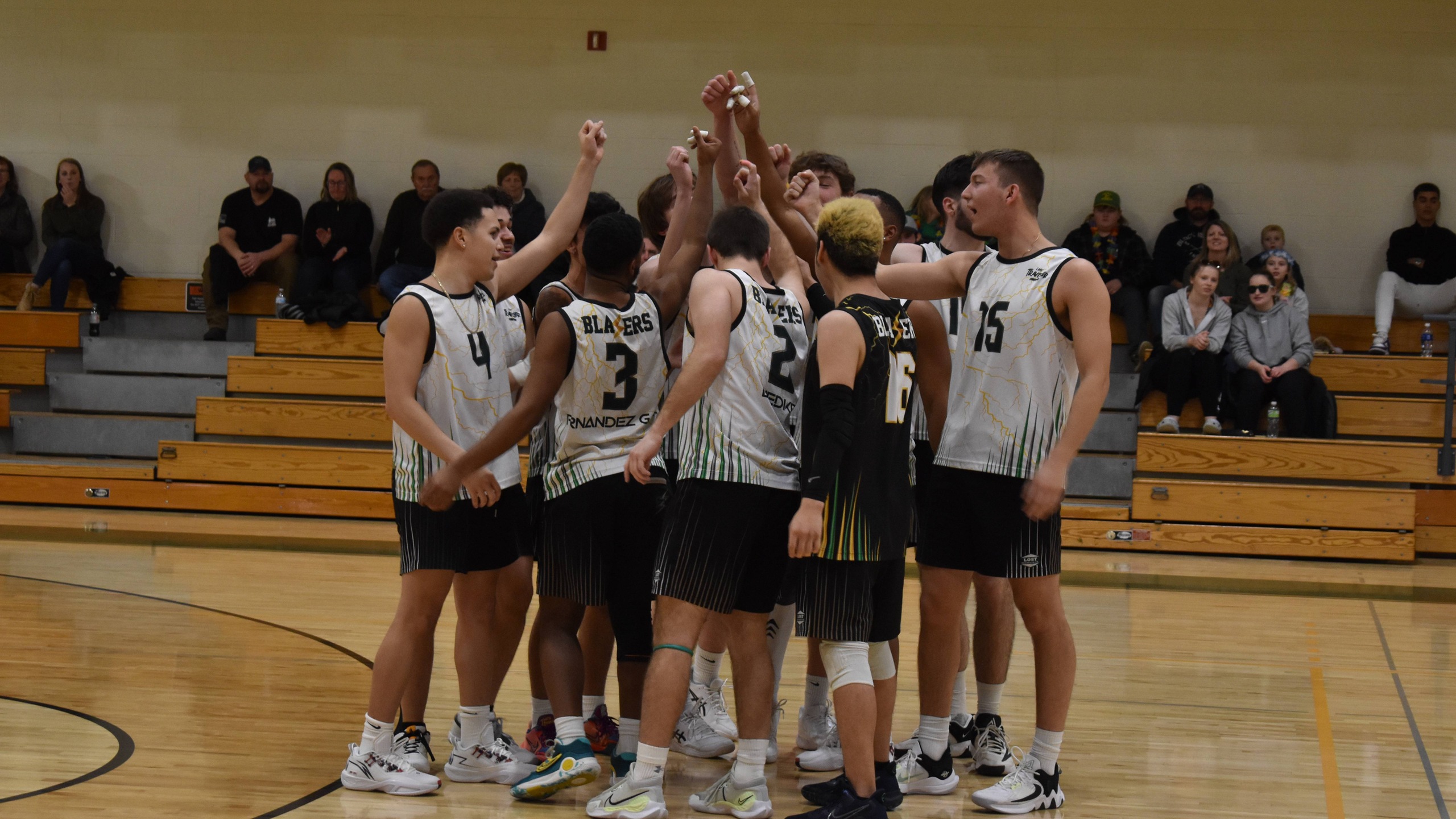 Men's Volleyball Takes a Set Against Manhattanville