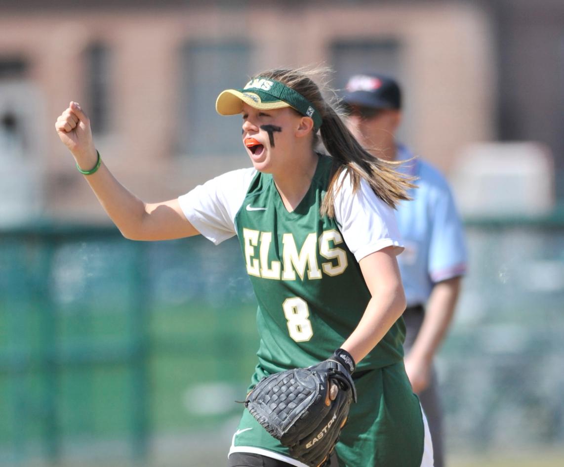 Softball Falls to Lesley University, 9-4