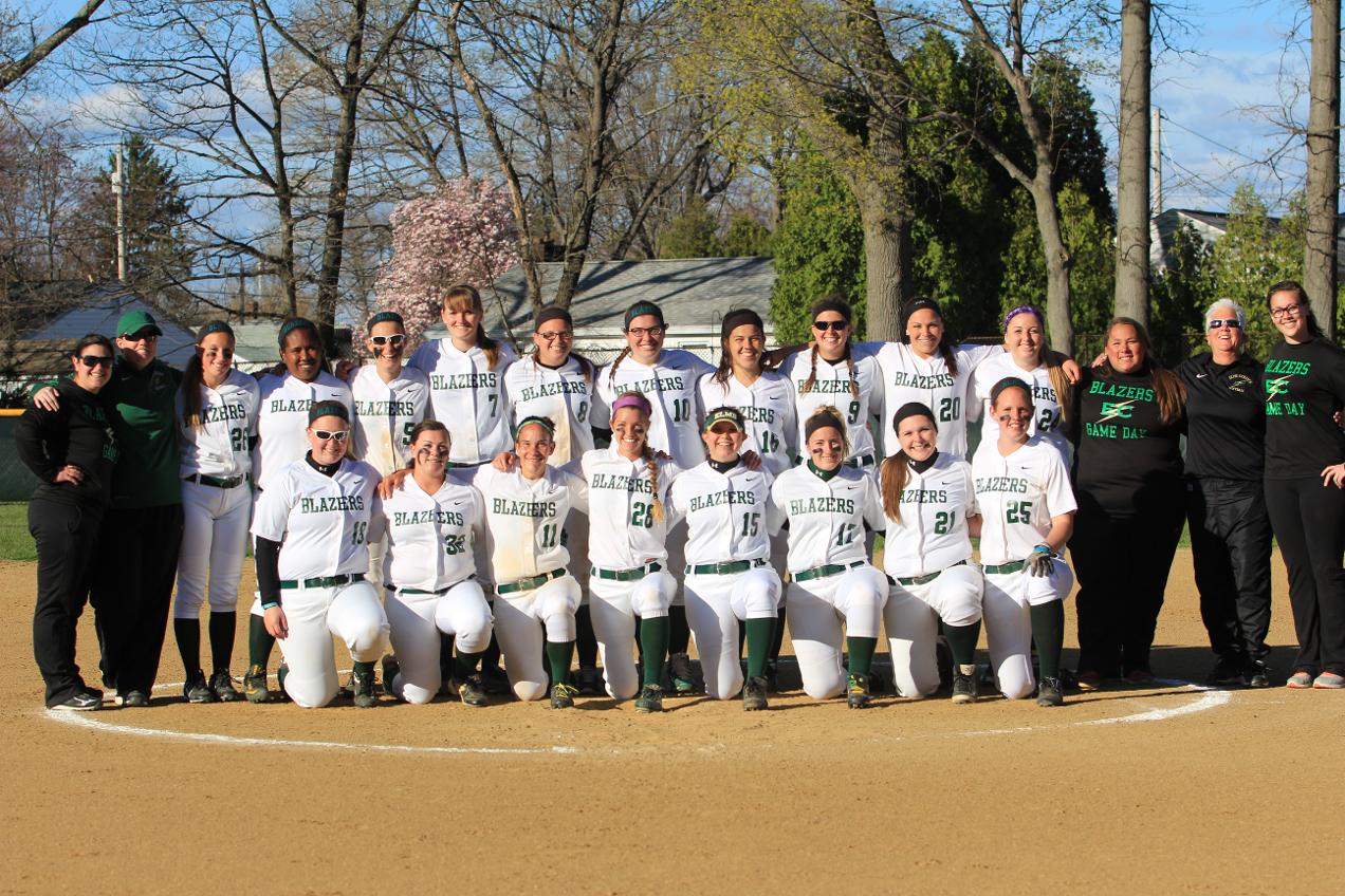 Wellesley Closes Softball's Campaign with Win in NCAA Regionals