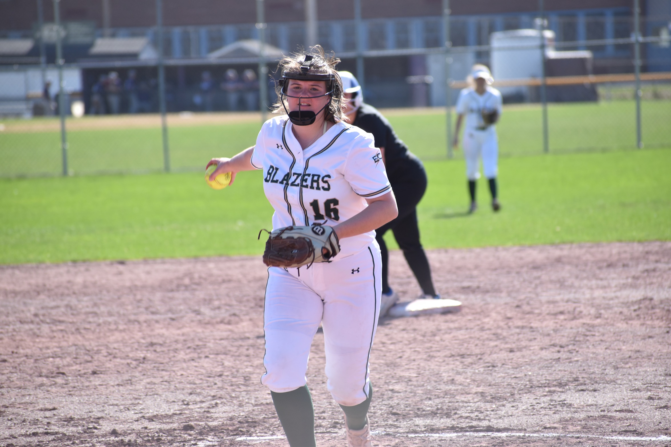 Softball Drops Double Header Against Falcons