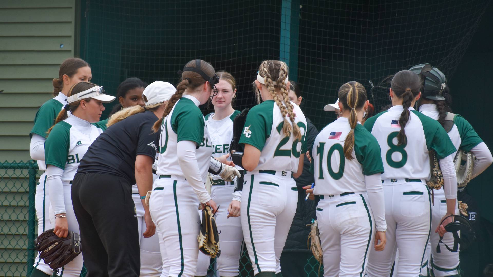 Softball Stung by Yellow Jackets to Close Out Home Opening Weekend