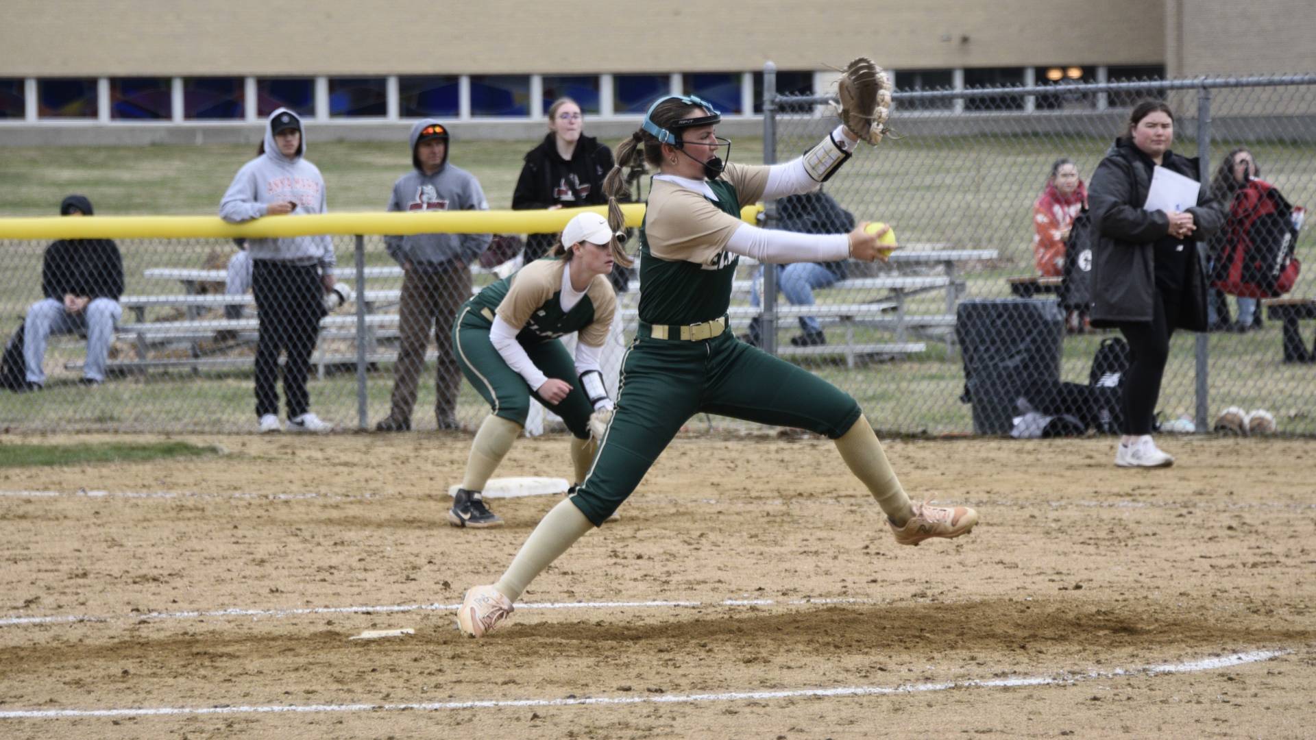 Softball Loses in Extra Innings to Anna Maria