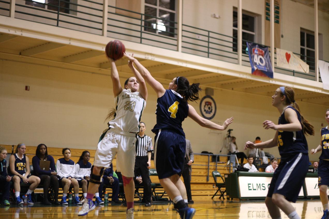 Women's Basketball Wins Fifth Straight