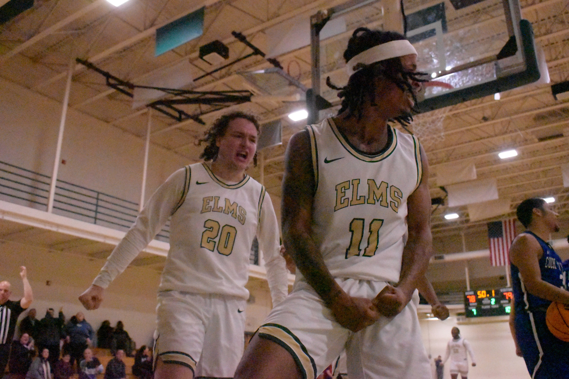 Men's Basketball Conquer Raiders on the Road