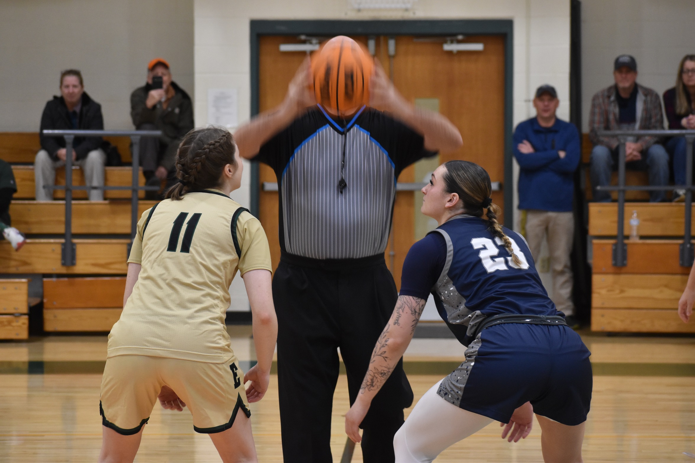 Women's Basketball Edged by Raiders in GNAC Play