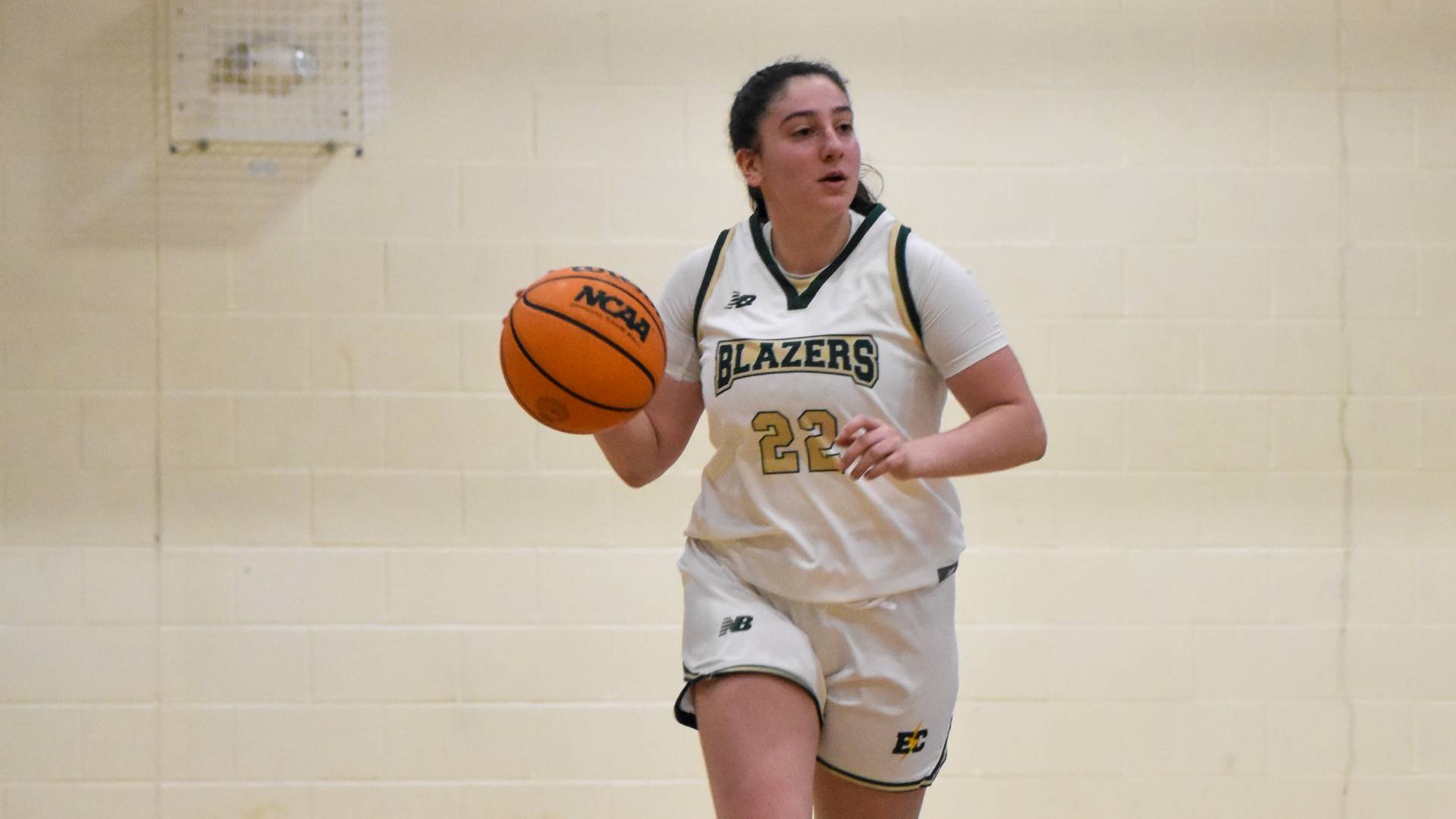 Women's Hoops Lose a Tough Conference Battle to St. Joe's, Maine