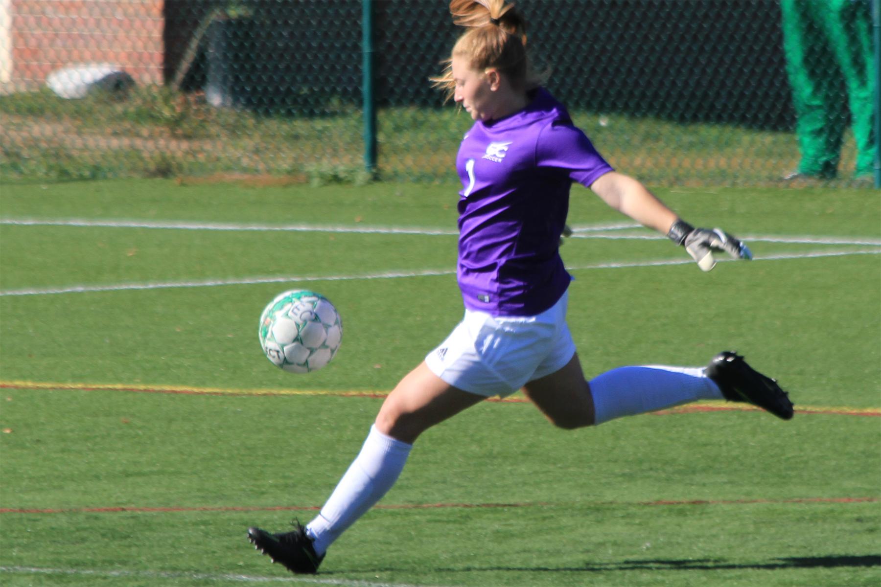 Rebecca Molin Named NECC Rookie of the Week
