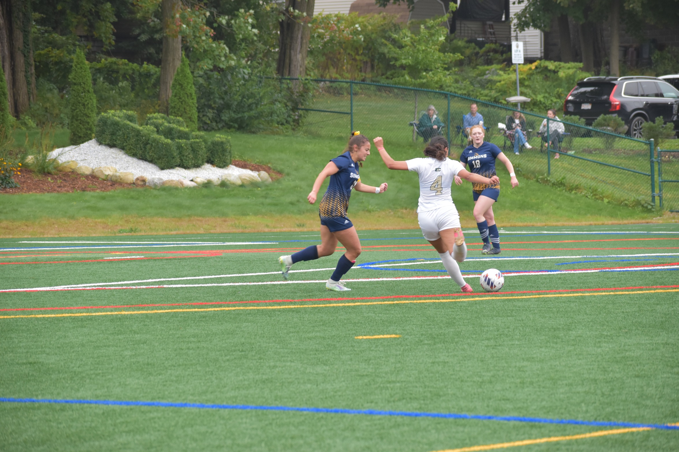 Malheiro and Basua Lead Women&rsquo;s Soccer in GNAC Win over Sharks