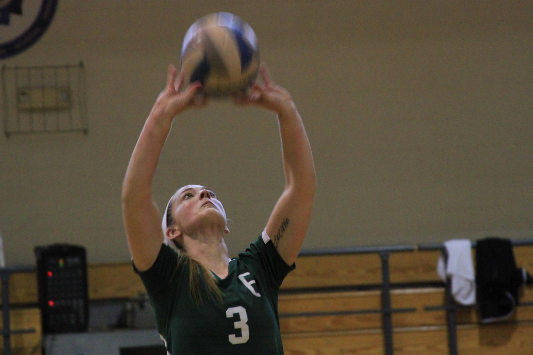 Women's Volleyball Rallies Past Eastern Nazarene