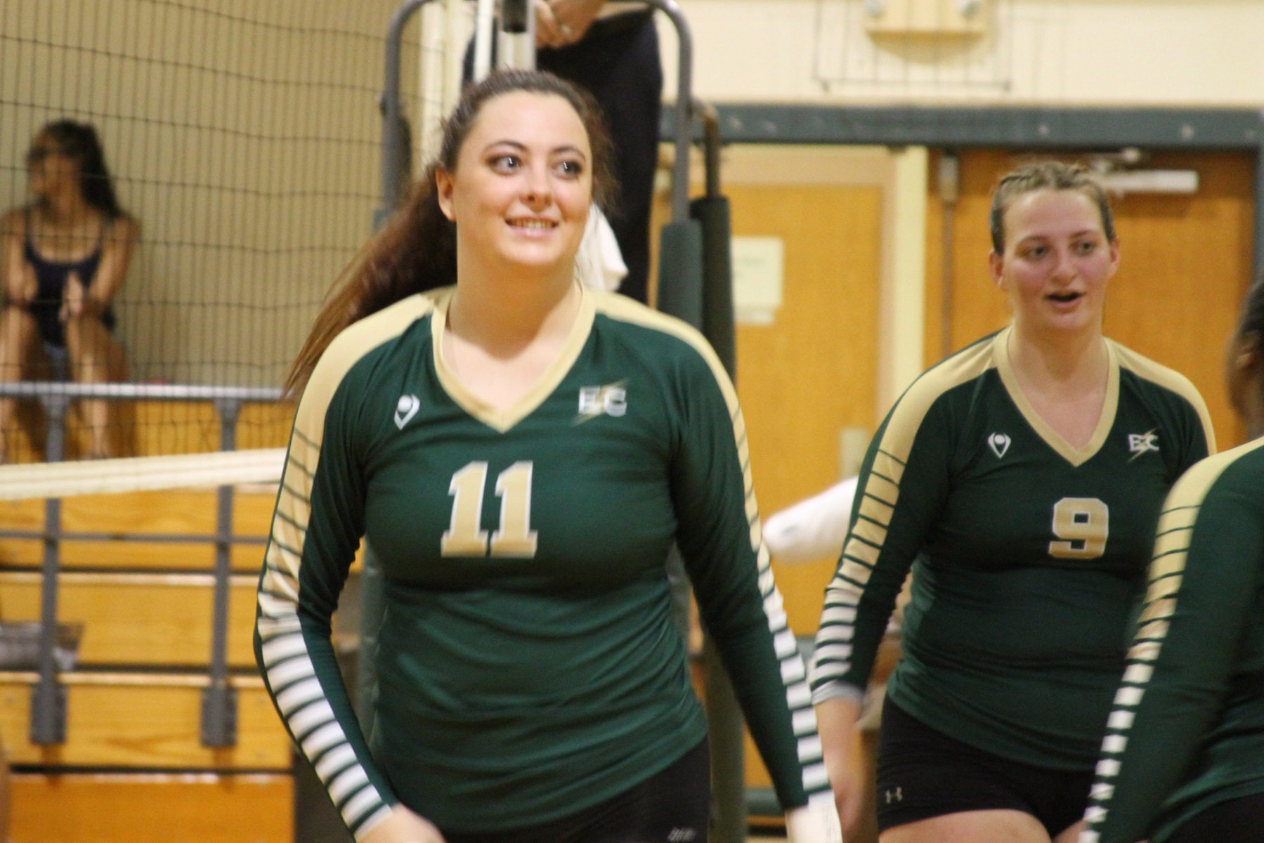 Redding Hits 1,000-Kill Milestone As Elms Tops Dean 3-0